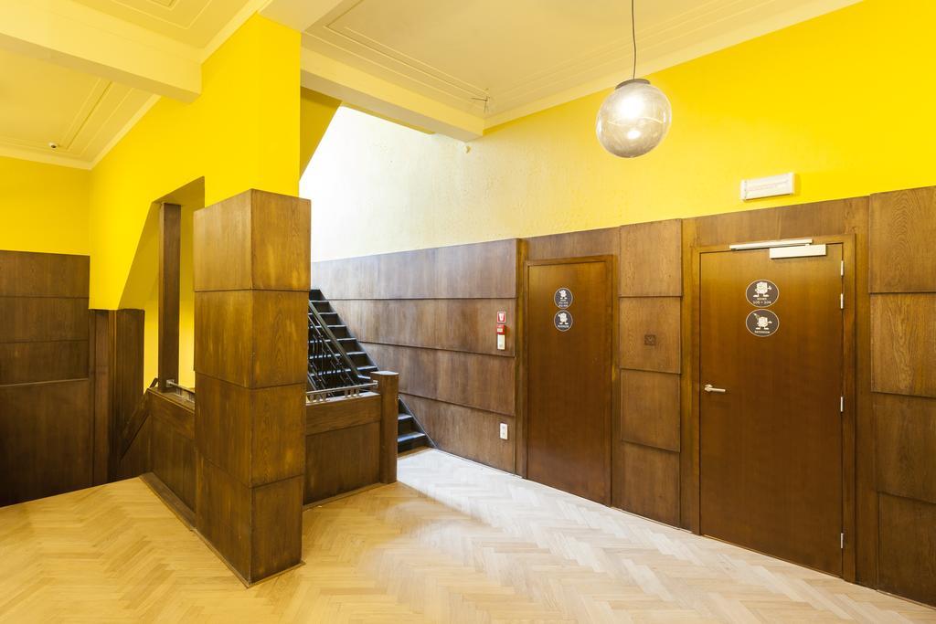 Backstay Hostel Γάνδη Εξωτερικό φωτογραφία